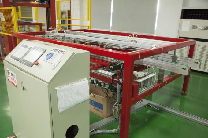 Linea di produzione automatica del pannello solare della guarnizione di EVA TPT macchina dopo il processo della laminazione